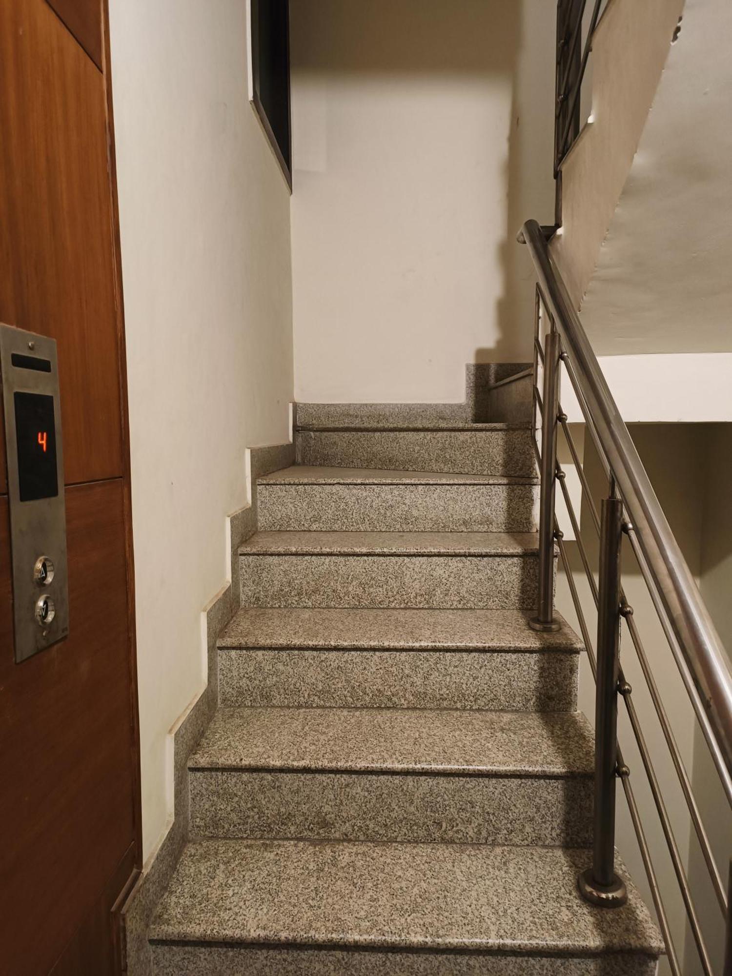 Greenleaf Apartment And Suites, Greater Kailash 1 New Delhi Luaran gambar